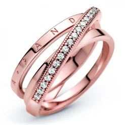 Pandora Bague<Anneau Triple Pavé Croisé Signature - Métal Doré à l'or Rose fin 585/1000