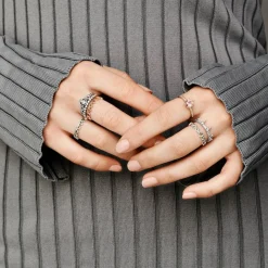 Pandora Bague<Bague Solitaire Couronne Rose Signature - Métal Doré à l'or Rose fin 585/1000